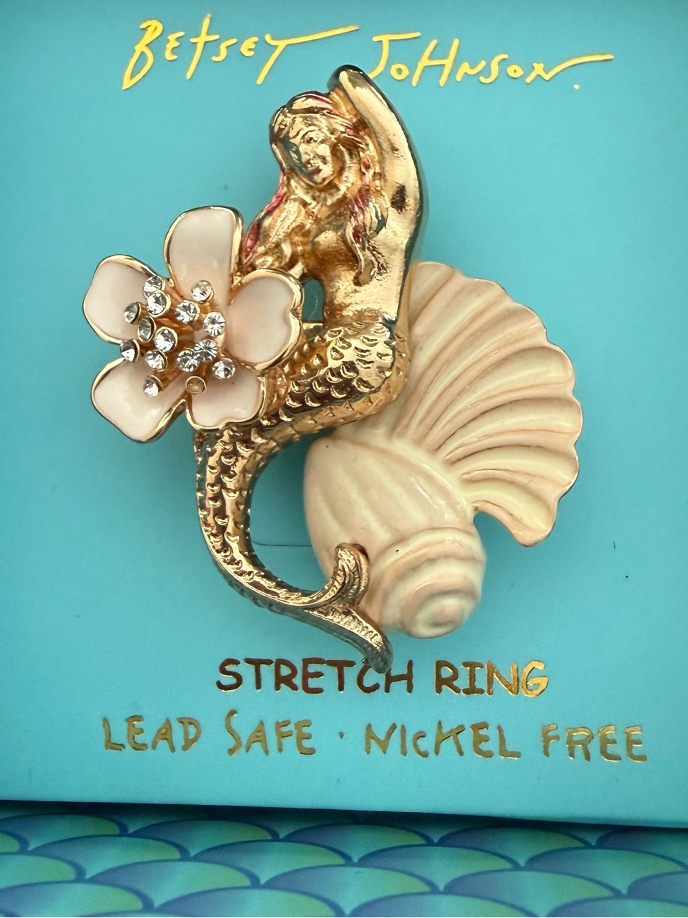 New Betsey Johnson Gold Mermaid  stretch Ring with Blush Pink Enamel Flower - Picture 3 of 7